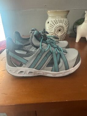 Columbia Kids Gray and Teal Slip-On Athletic Sneakers